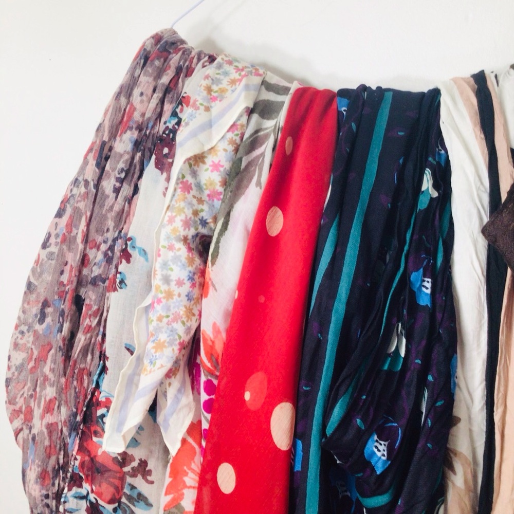 10 Colorful Patterned Scarves Collection - Picture 6 of 6
